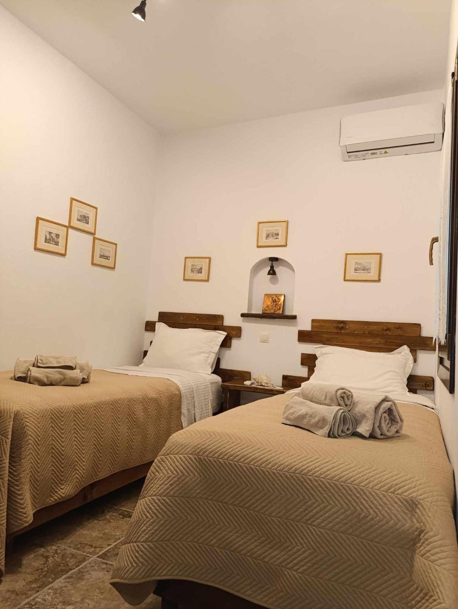 Μountain Whispers Apartamento Mourésion Exterior foto